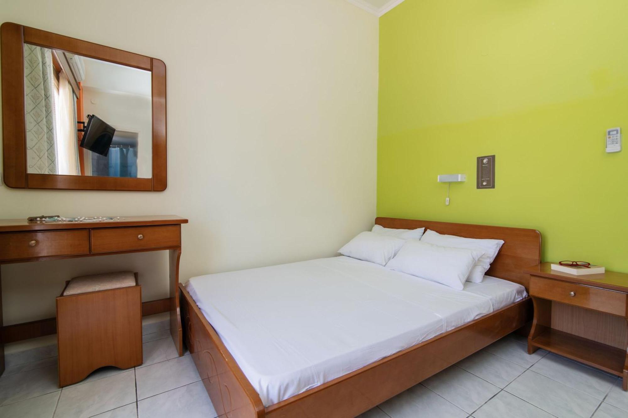 أليكيس Sunbliss Studios & Apartments الغرفة الصورة